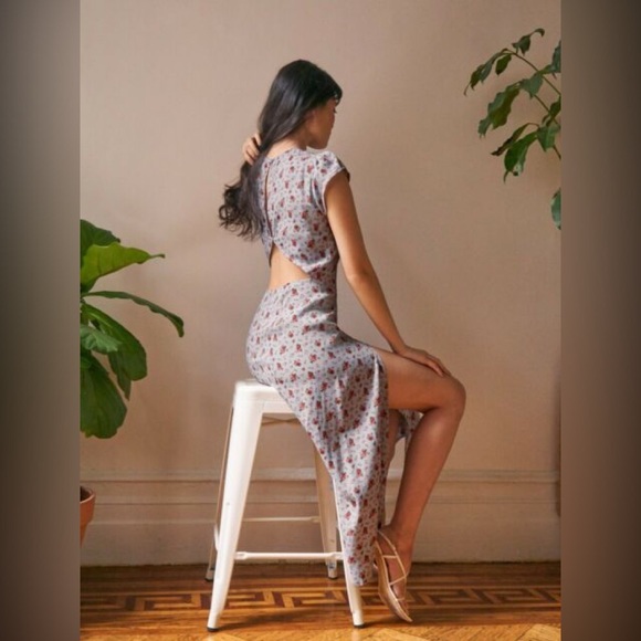 SOLD NWT Ref Gavin dress Petunia ASO Hailey Bieber - Picture 5 of 8